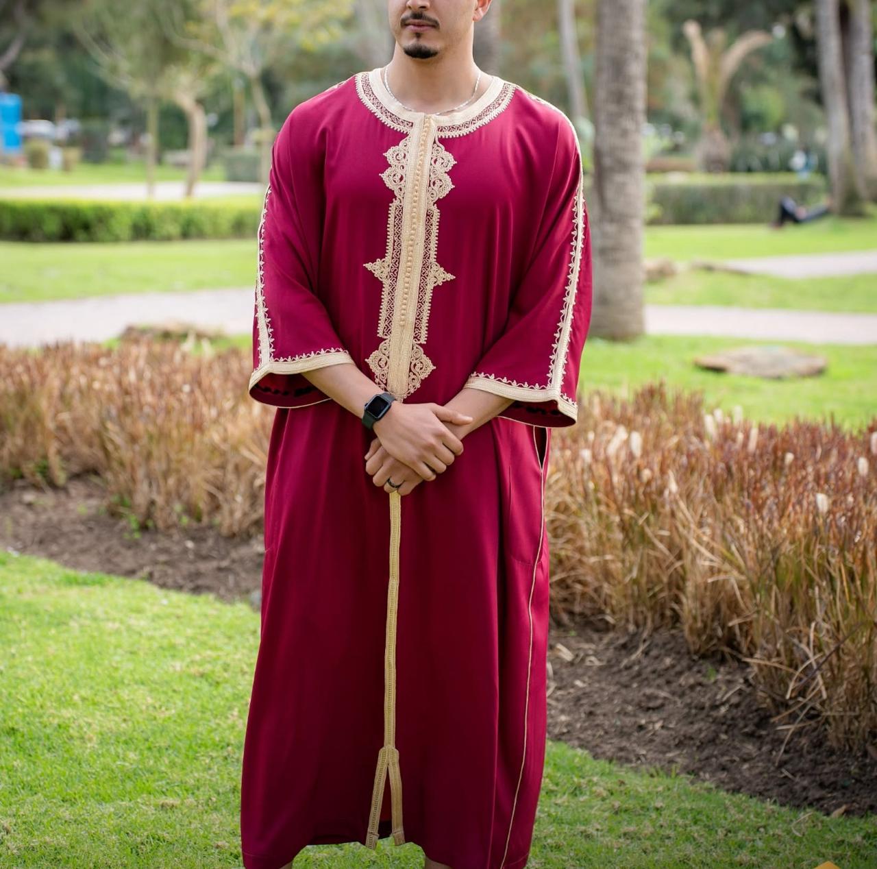 Boubou Marocain Noir – Broderies Dorées ✨ | Élégance, Confort & Tradition 🕌