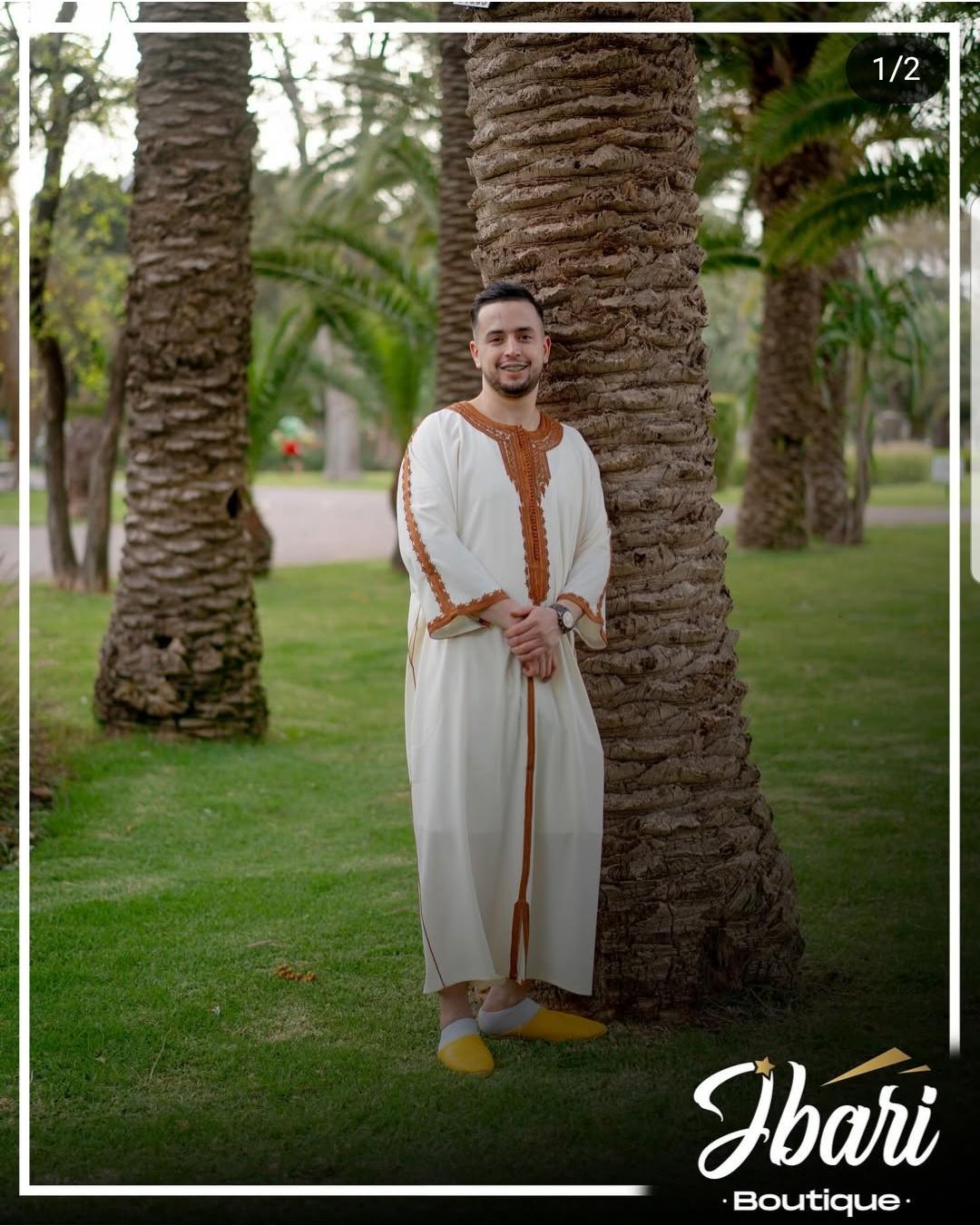 Boubou Marocain Noir – Broderies Dorées ✨ | Élégance, Confort & Tradition 🕌